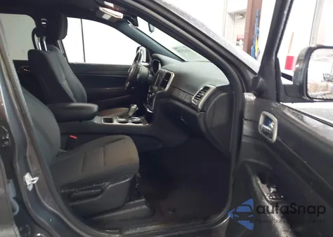 2021 Jeep Grand Cherokee Laredo E 4X2 from USA, damaged, VIN 1C4RJEAG8MC680280